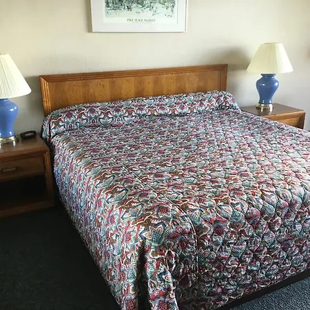 Flagship Inn-3